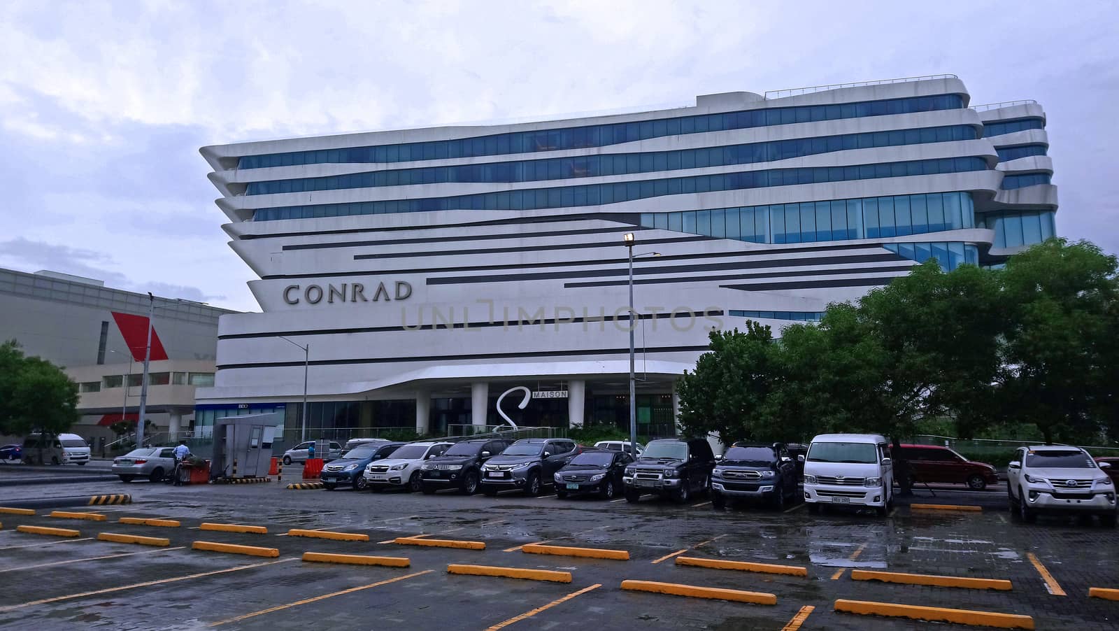 Conrad hotel facade in Pasay, Philippines by imwaltersy