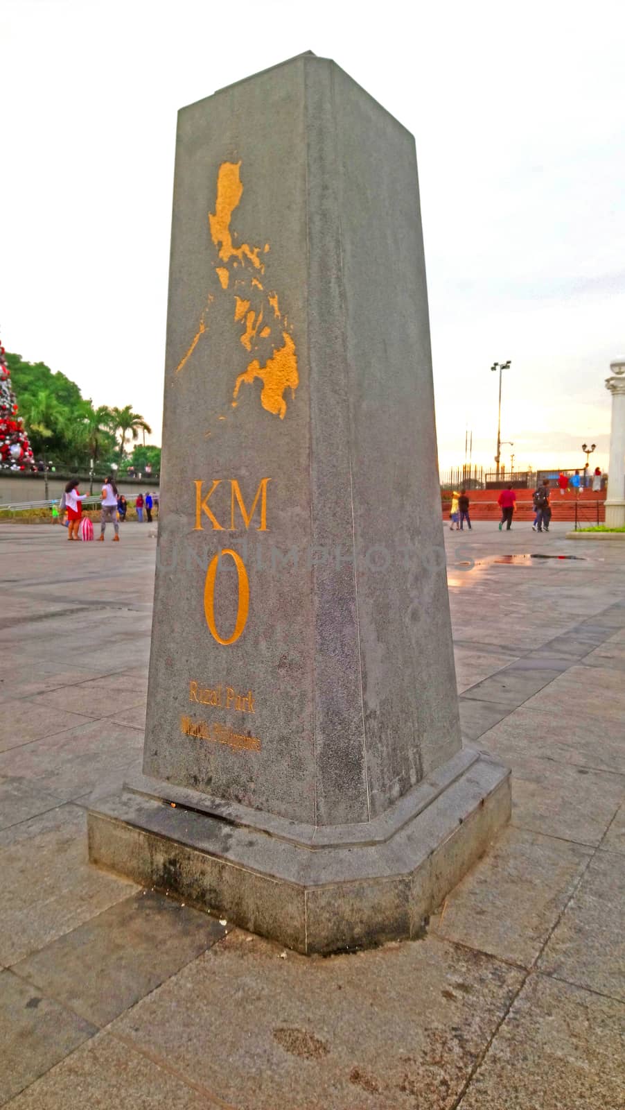 Kilometer zero marker in Manila, Philippines by imwaltersy