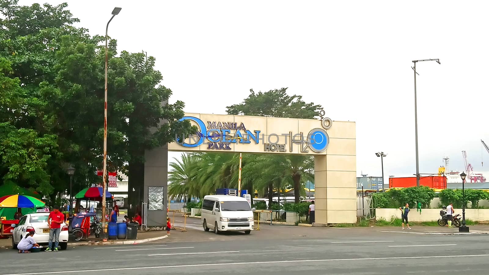 Manila ocean park entrance arch in Manila, Philippines by imwaltersy