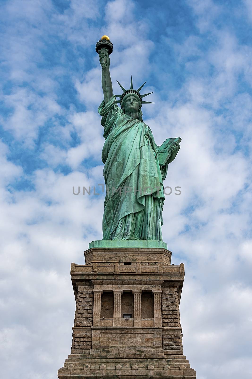 Statue of Liberty, Liberty Island by mrs_vision