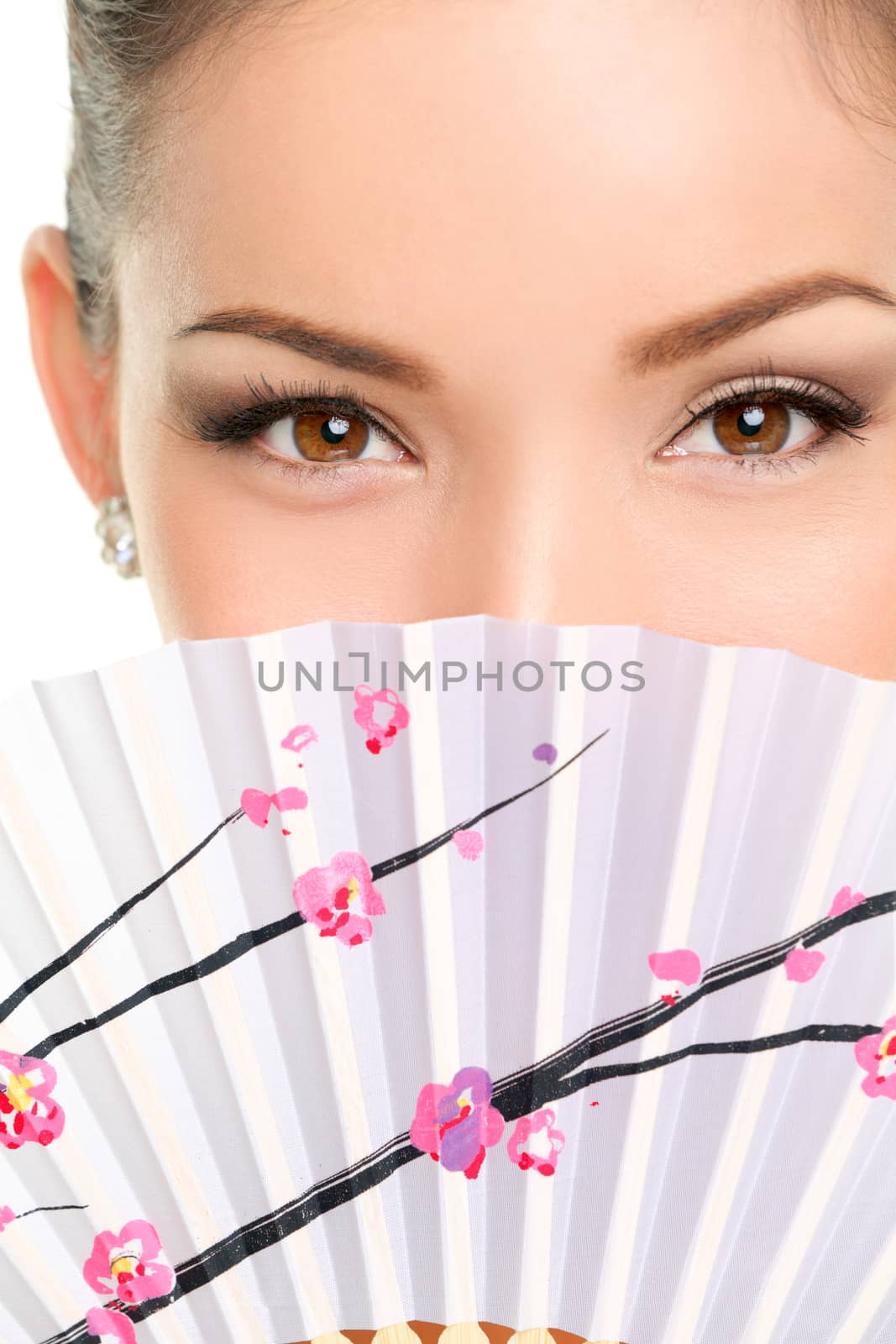 Eyes makeup asian look with paper fan by Maridav