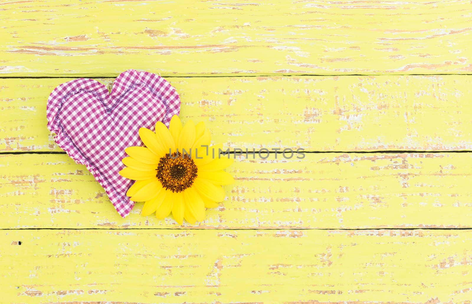 Greeting card with heart and flower decoration by Vulcano