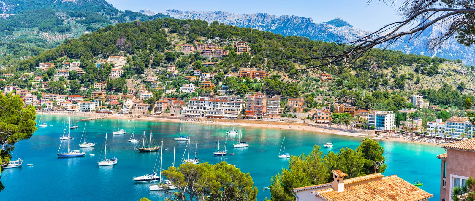 Beautiful view of marina and beach of Puerto de Soller, Mallorca island, Spain Mediterranean Sea