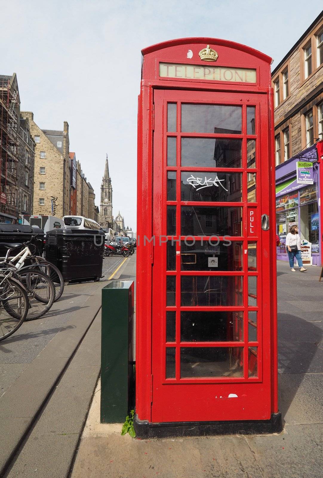 Red phone box in Edinburgh by claudiodivizia