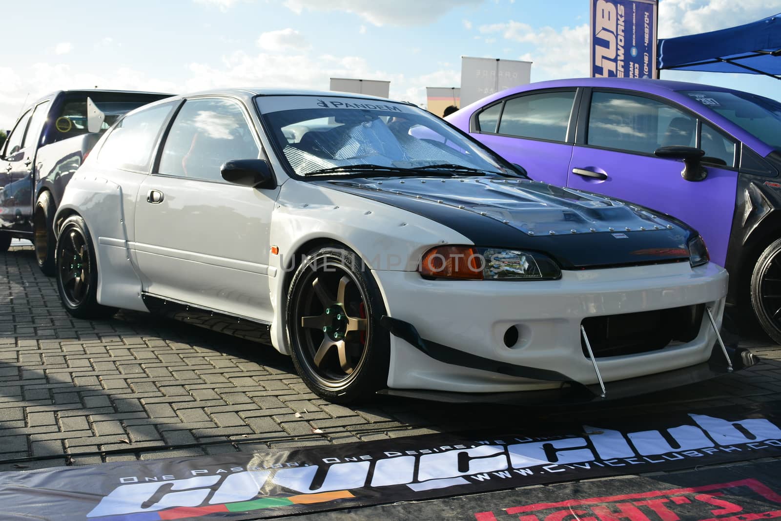 Honda civic at Bumper to Bumper car show in Pasay, Philippines by imwaltersy