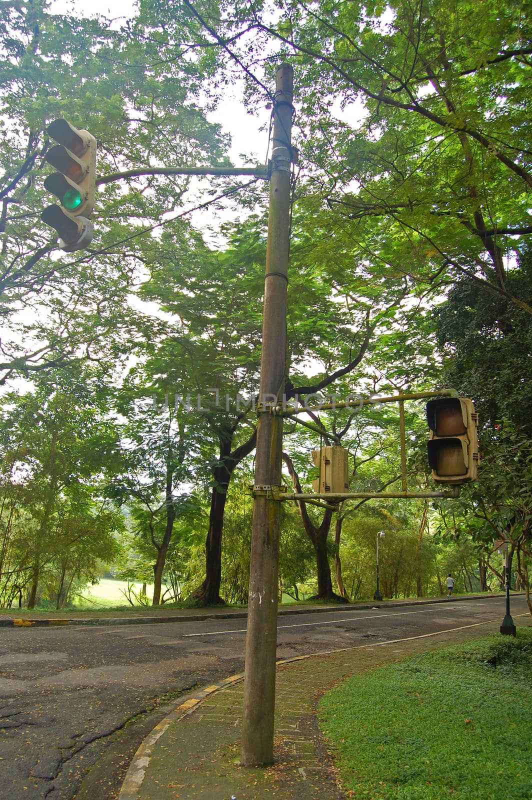 QUEZON CITY, PH - OCT. 8: Old traffic light at University of the Philippines on October 8, 2015 in Diliman, Quezon City, Philippines.