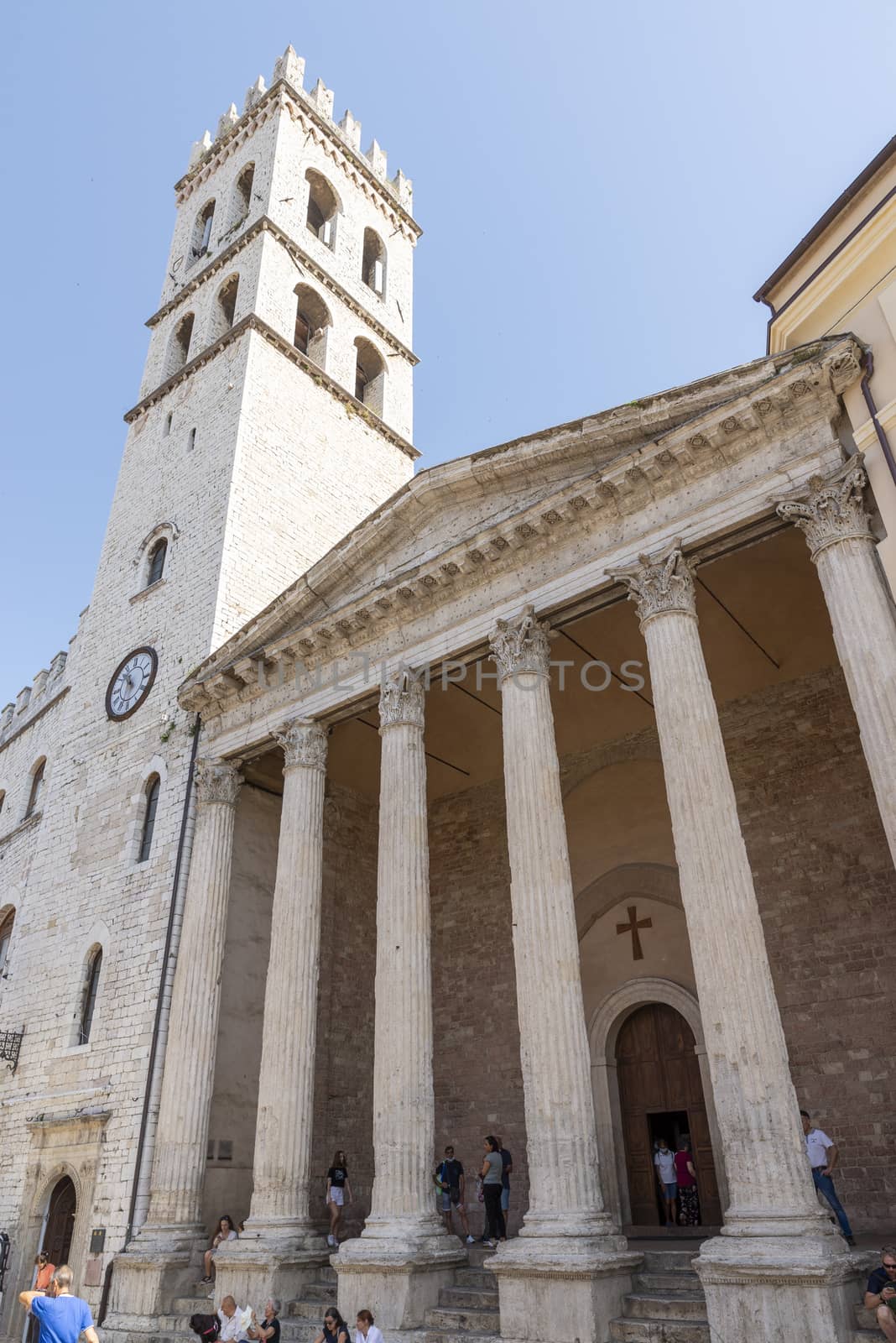 church of santa maria sopra minerva in square of common by carfedeph