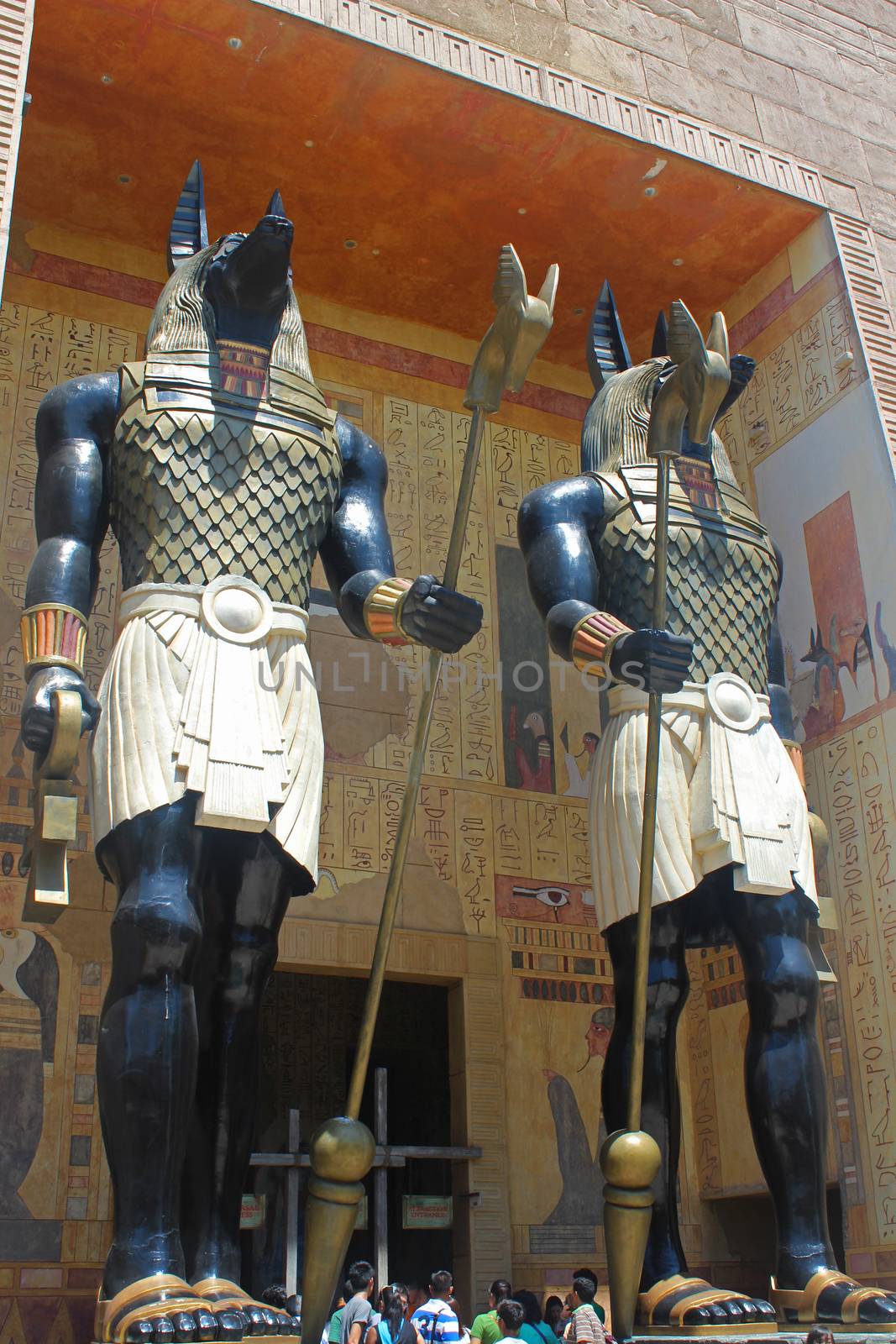 SENTOSA, SG - OCT. 19: Ancient Egypt attraction statues at Universal Studios Singapore on October 19, 2016 in Sentosa, Singapore.