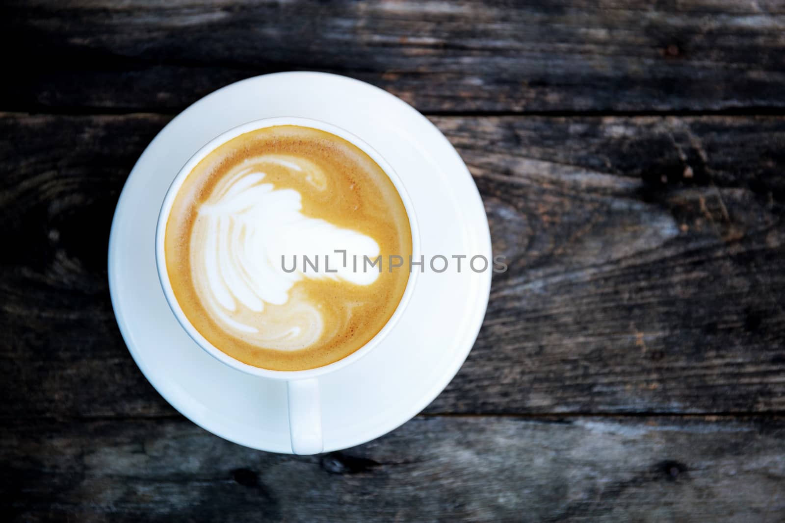 Coffee cup on wooden. by start08