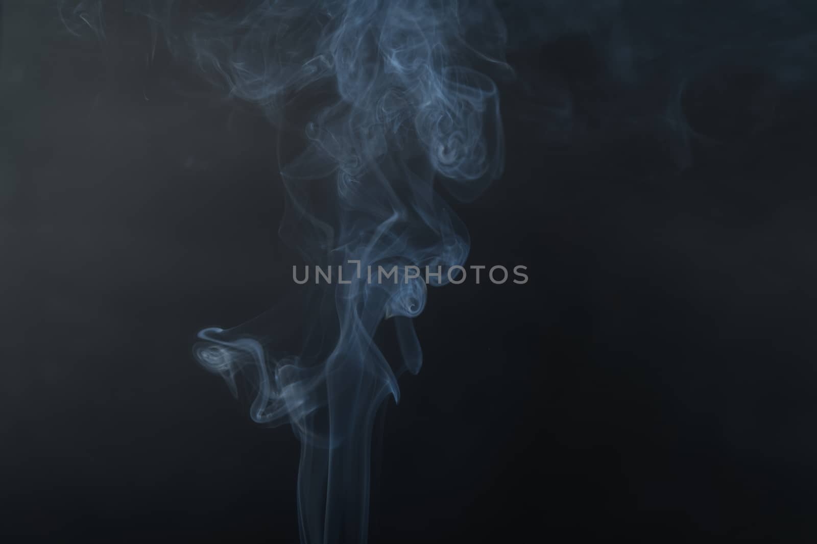 White smoke, black background, used as the background image.