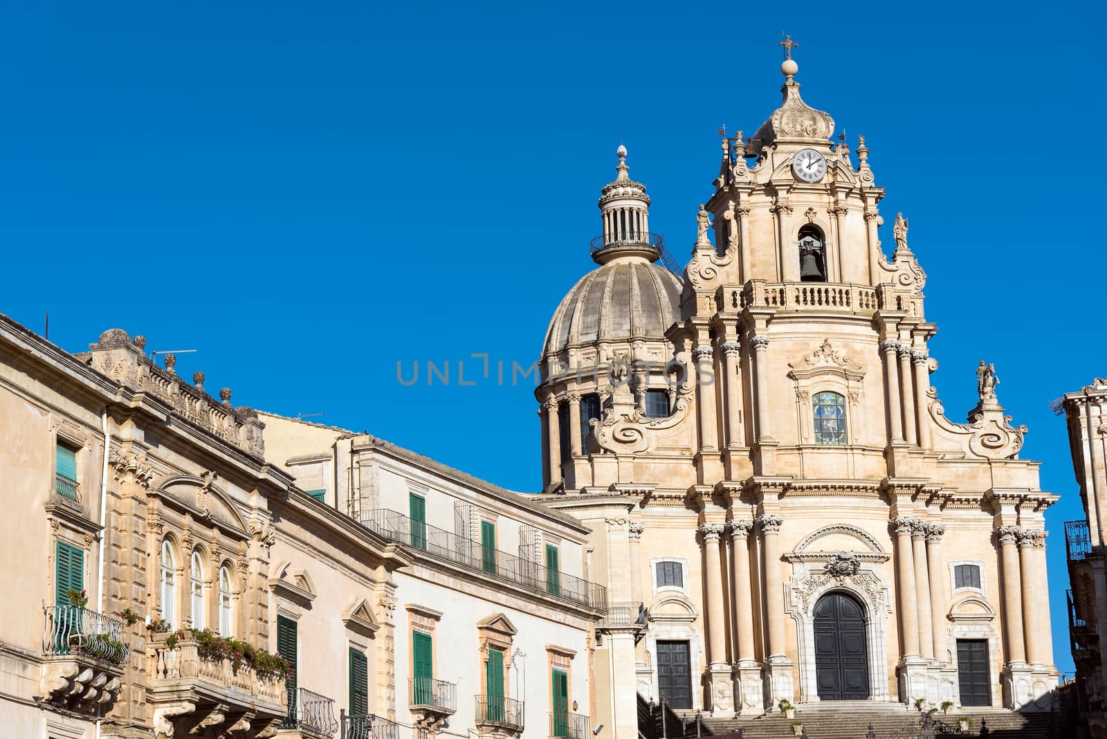 The cathedral in Ragusa Ibla, Sicily by elxeneize