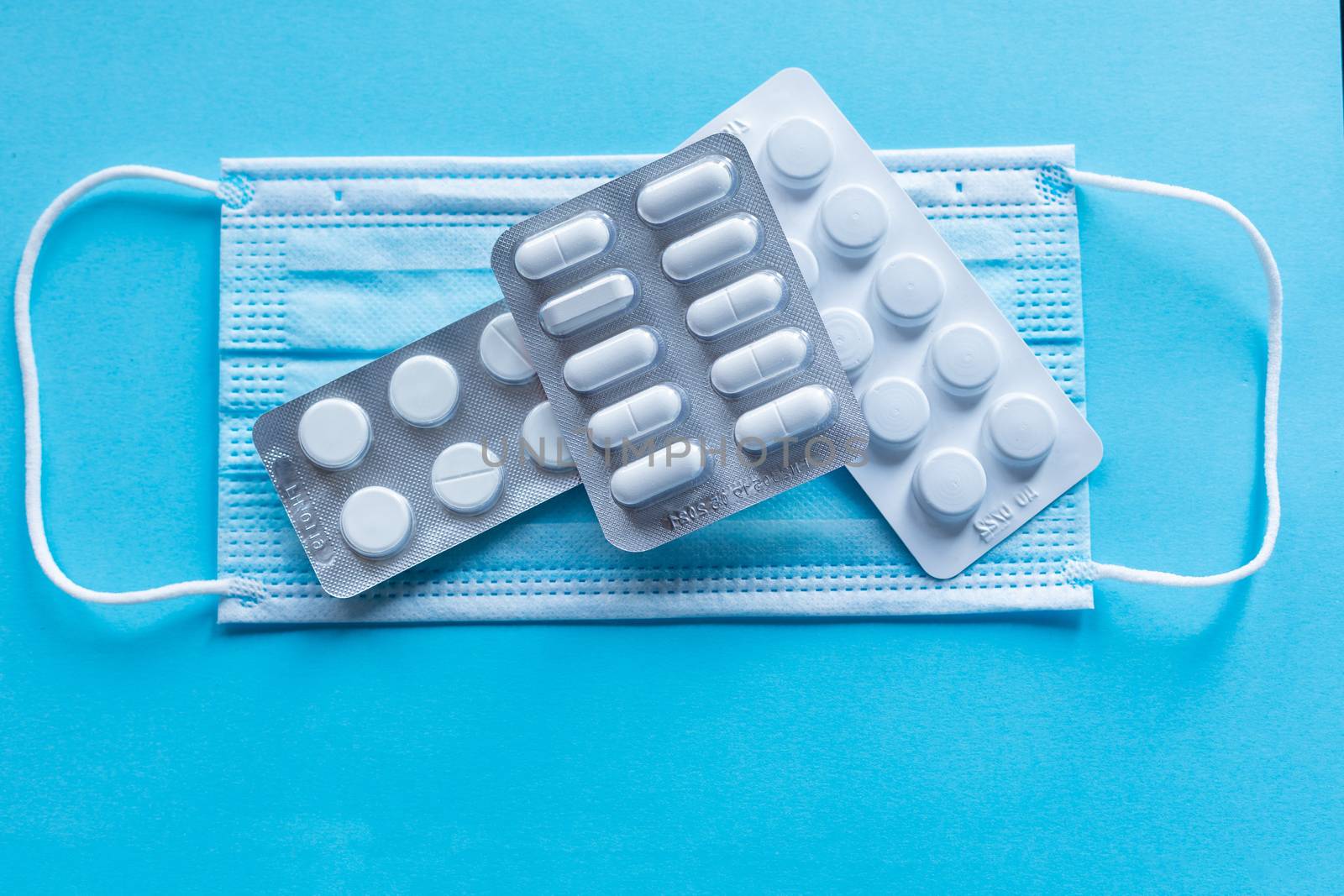 Health care prevention medical tablets pills on face mask - viru by adamr