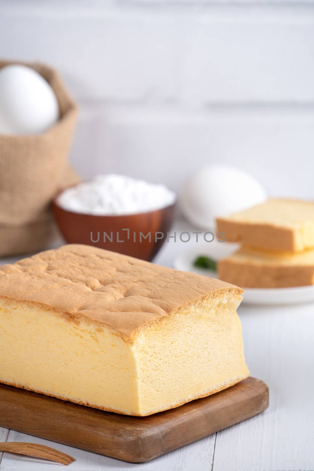 Plain classic Taiwanese traditional sponge cake (Taiwanese caste by ROMIXIMAGE