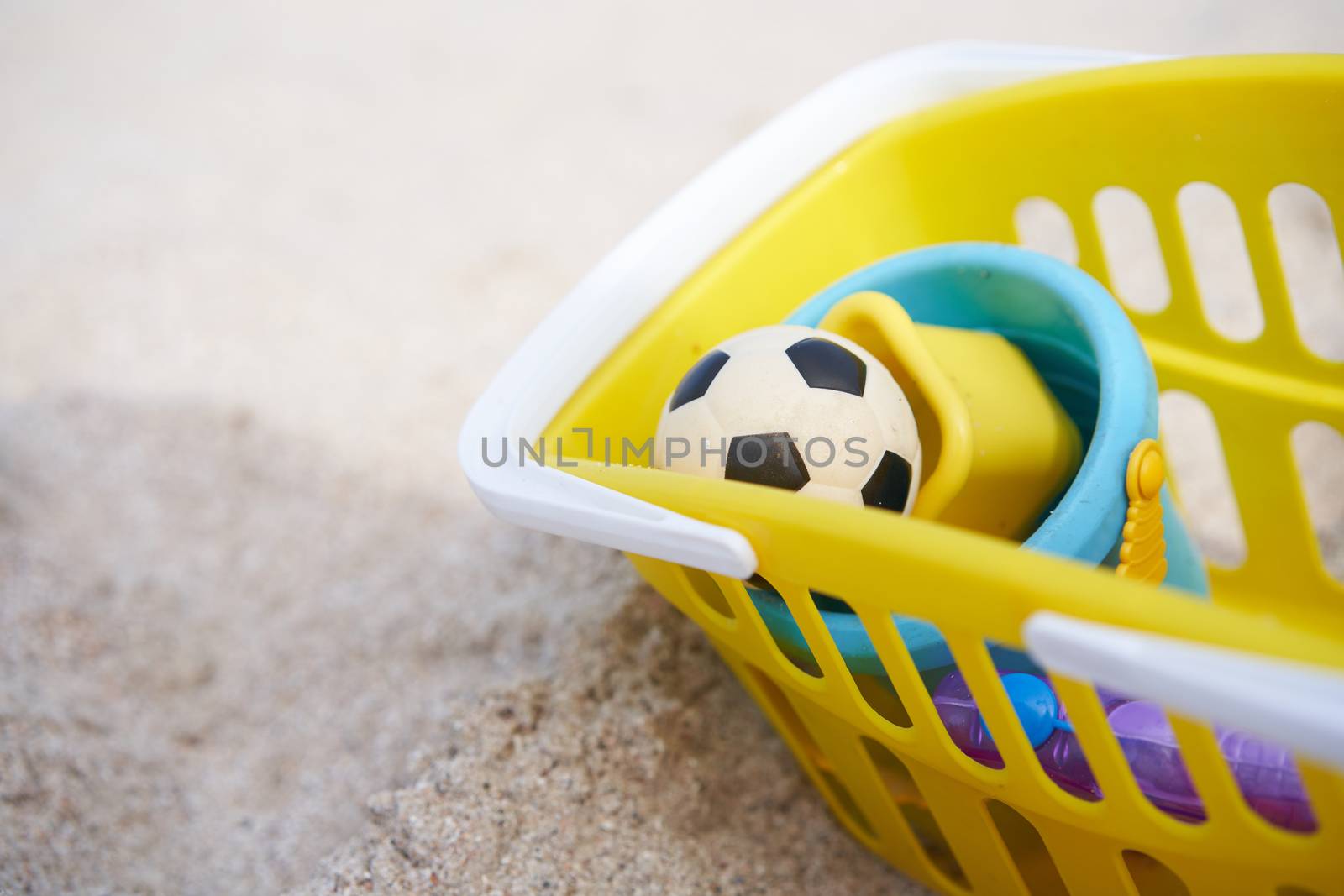 Summer children beach toy Colorful plastic tool set shovel ball bucket basket play game Summertime kid leisure