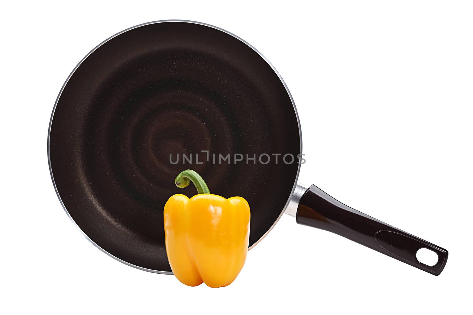 Fry pan isolated on white background by uphotopia