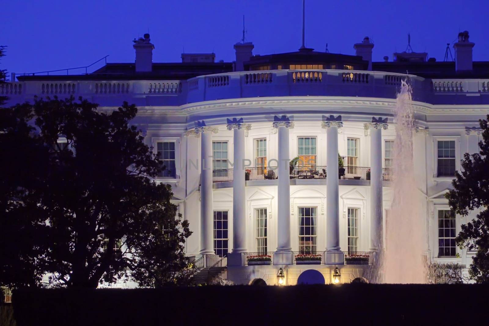 Residence of the President of the United States. Oval Office. The White House. by DePo