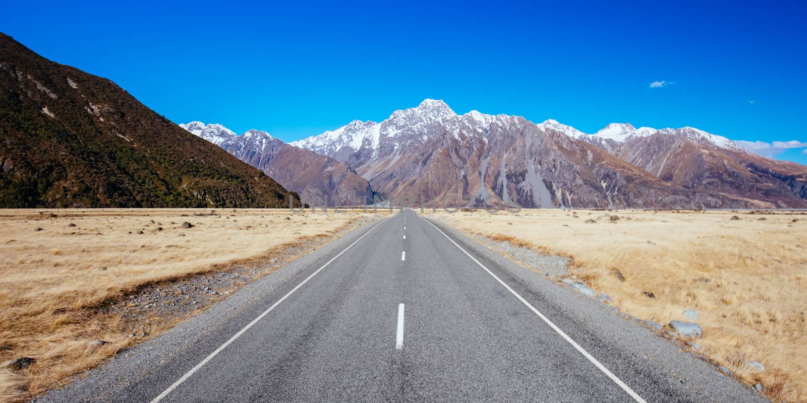 The road towards Tasman Glacier near Mt Cook in New Zealand