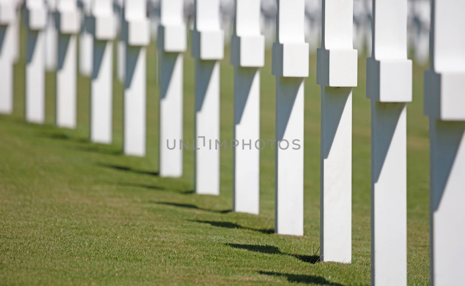 Rows of graves in the American mlitary cemetary in Luxembourg