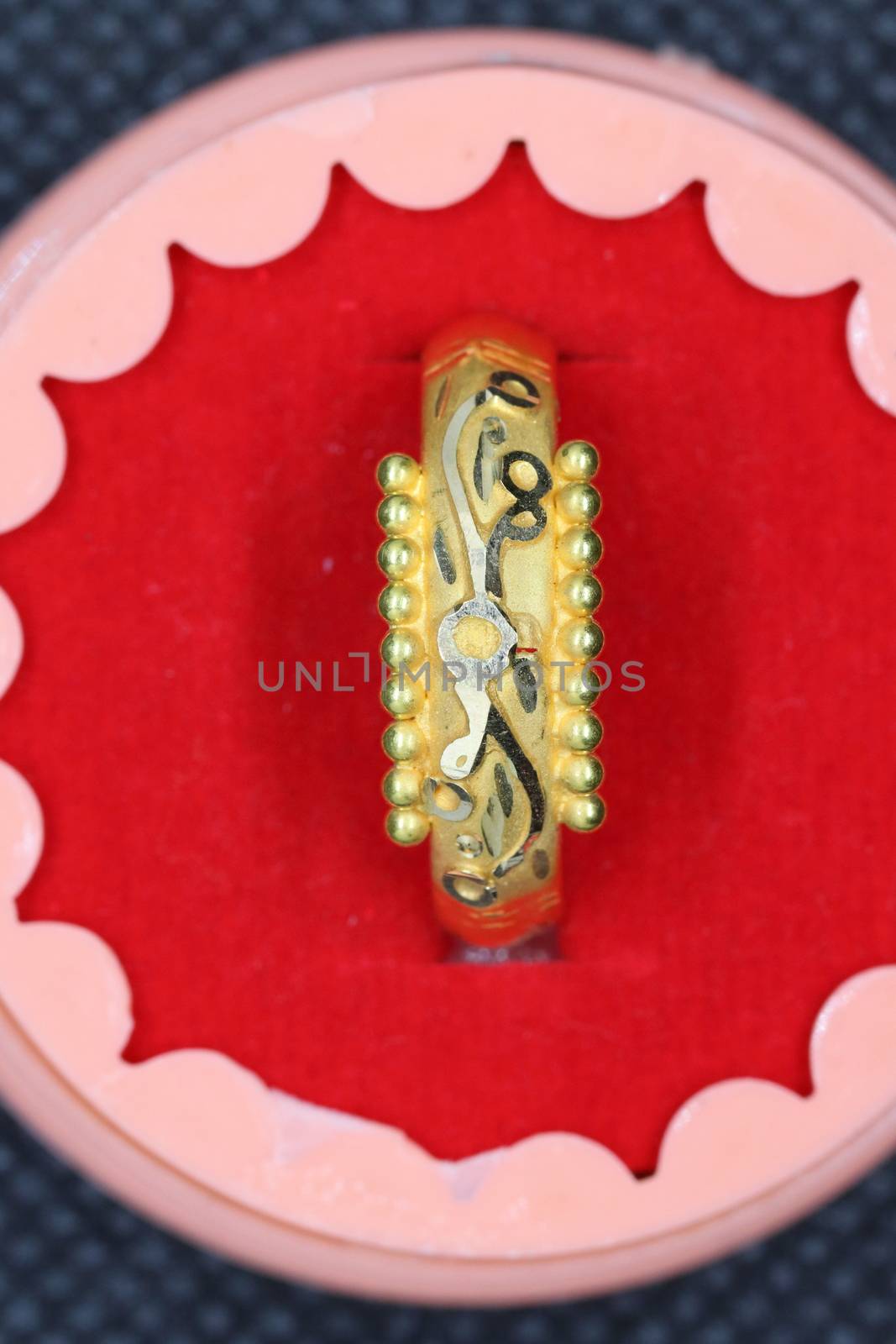 Brilliant Round Gold Ring For Girls by 9500102400