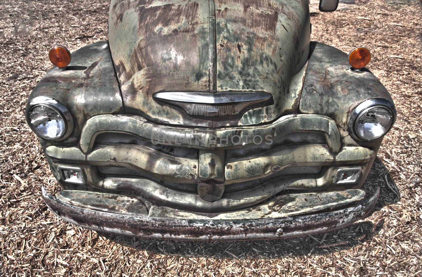 Old car. HDR. 3D rendering