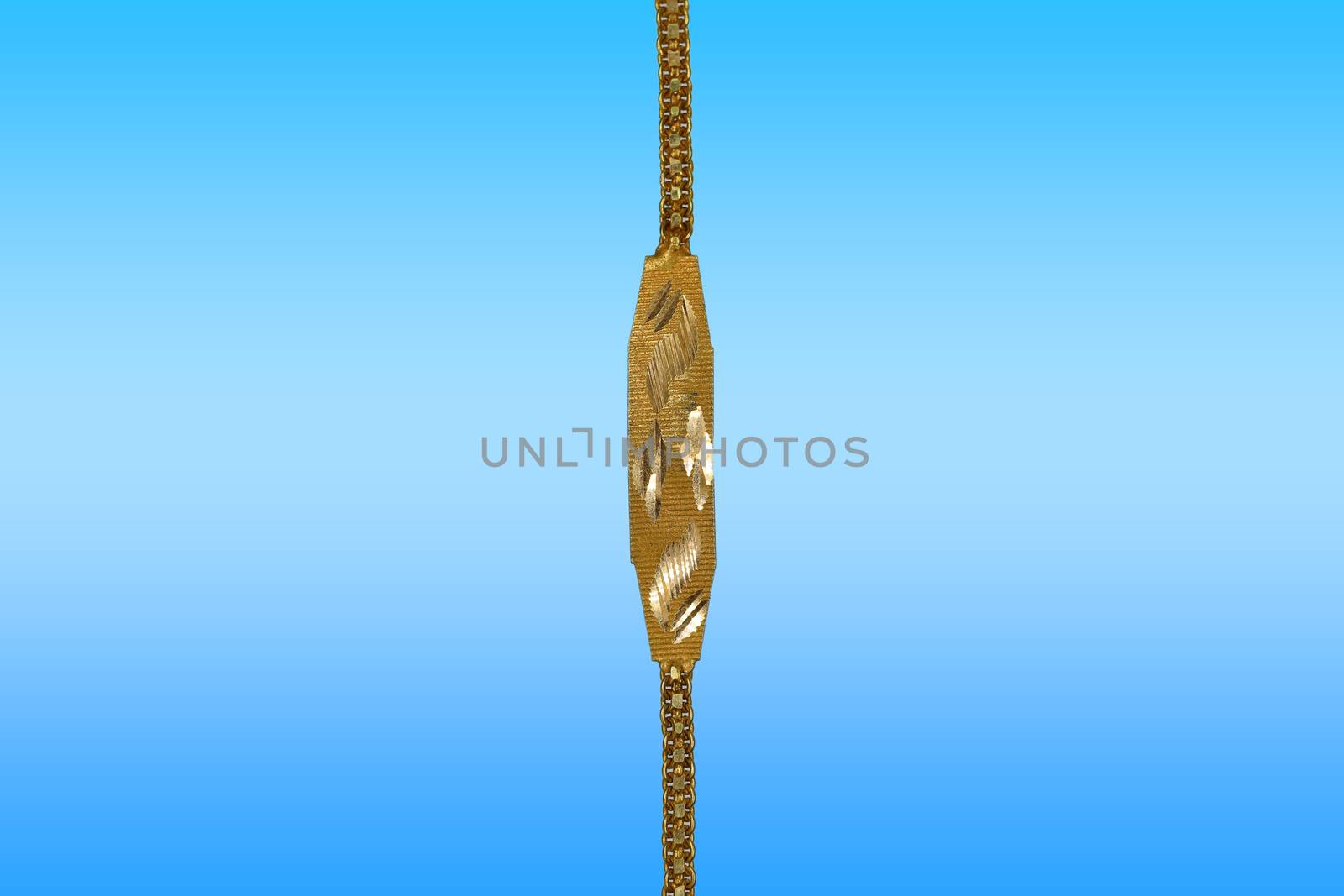 Gold thread bracelet by 9500102400