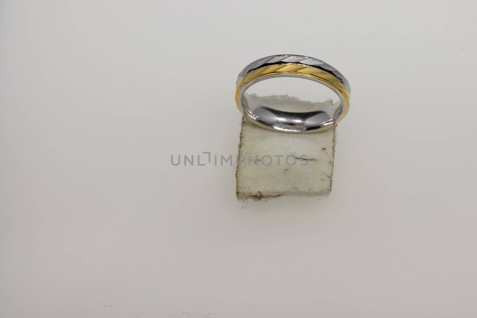 gold and silver color polished crystal 92.5 Sterling Silver Round ring design for male and female couple by 9500102400