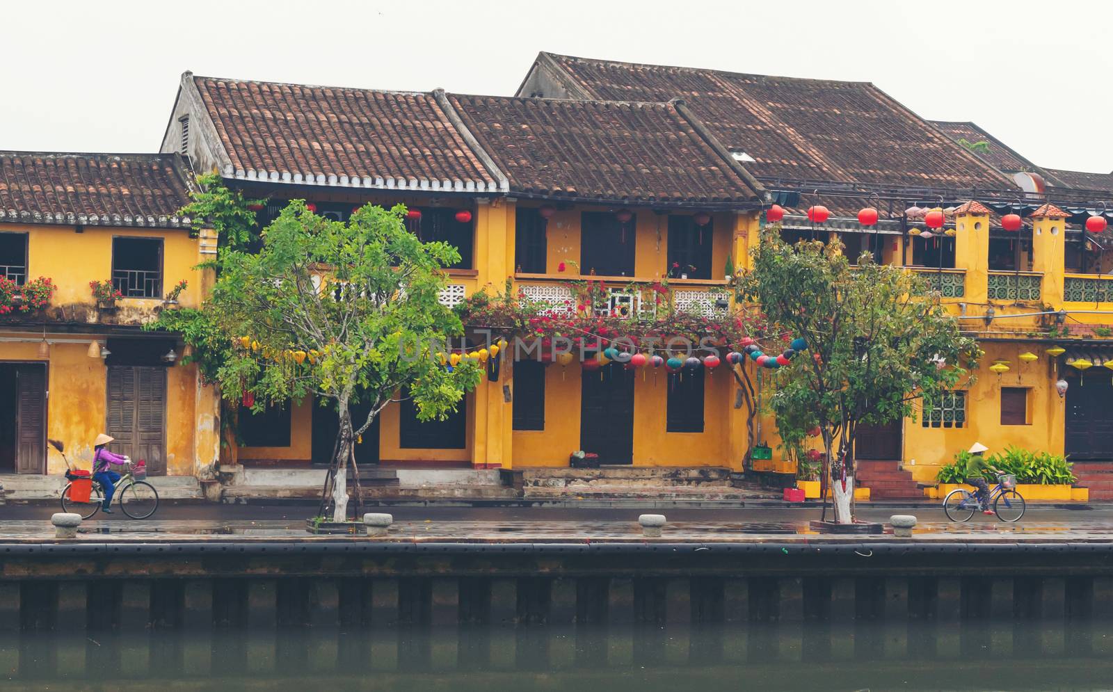 Hoi An ancient town by anankkml