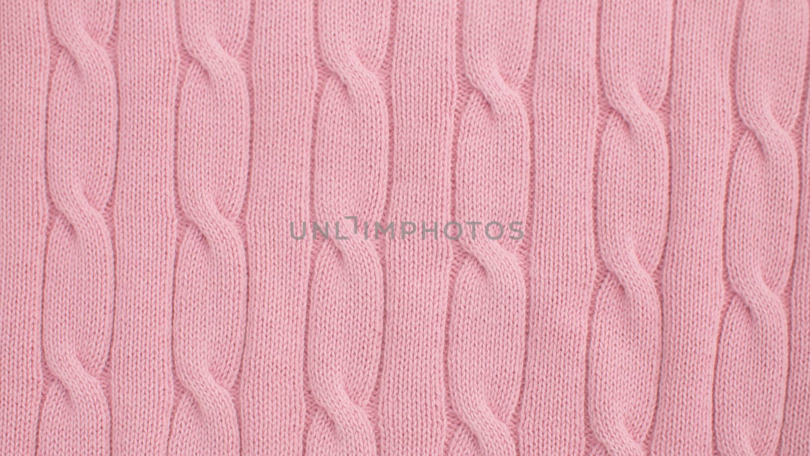 Pink wool knitted fabric by Alize