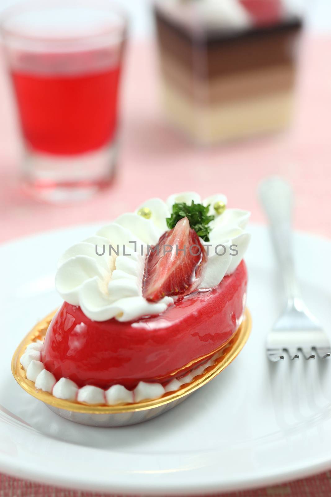 Strawberry Cake