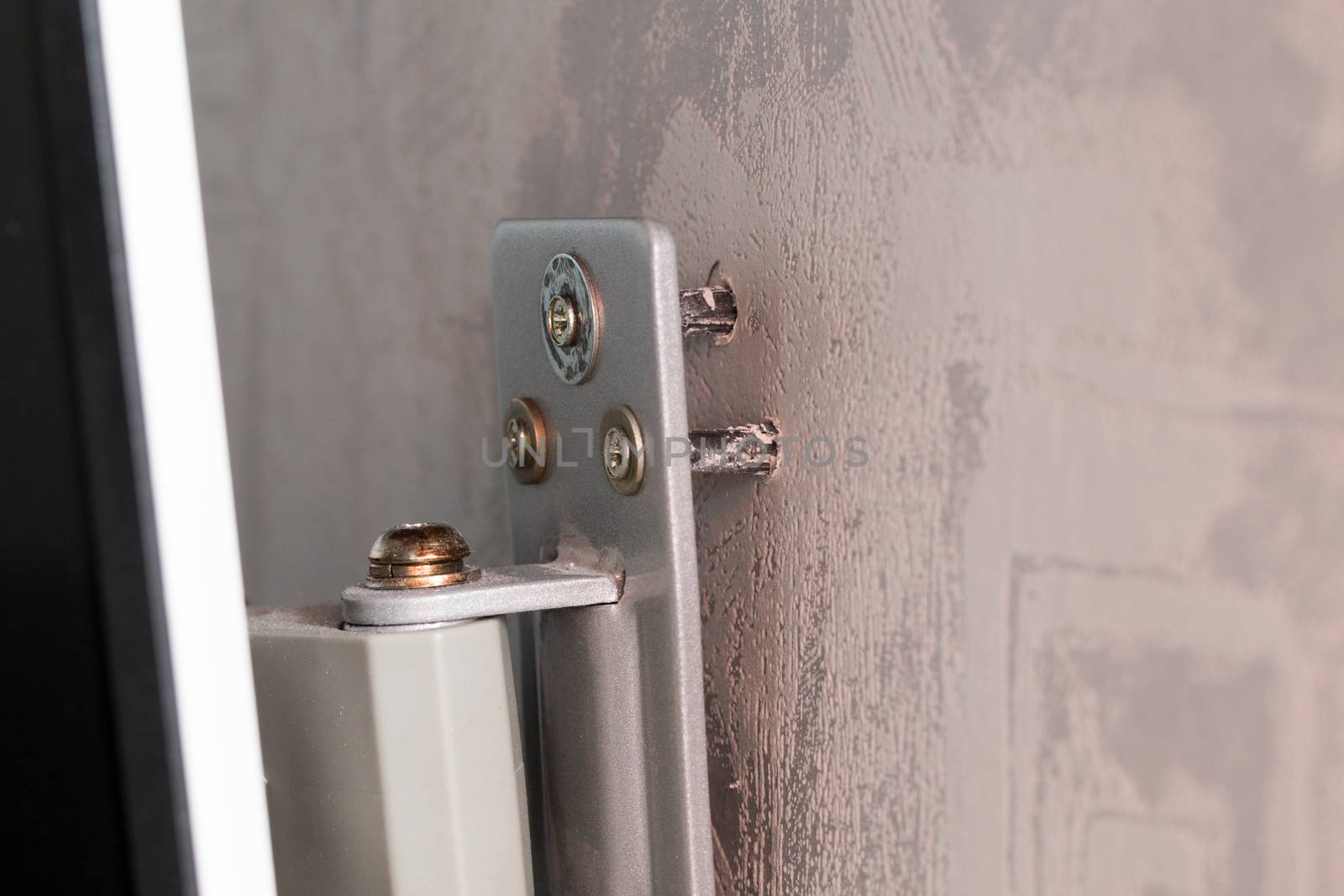 weak plastic dowels come out from wall and monitor or tv mount.