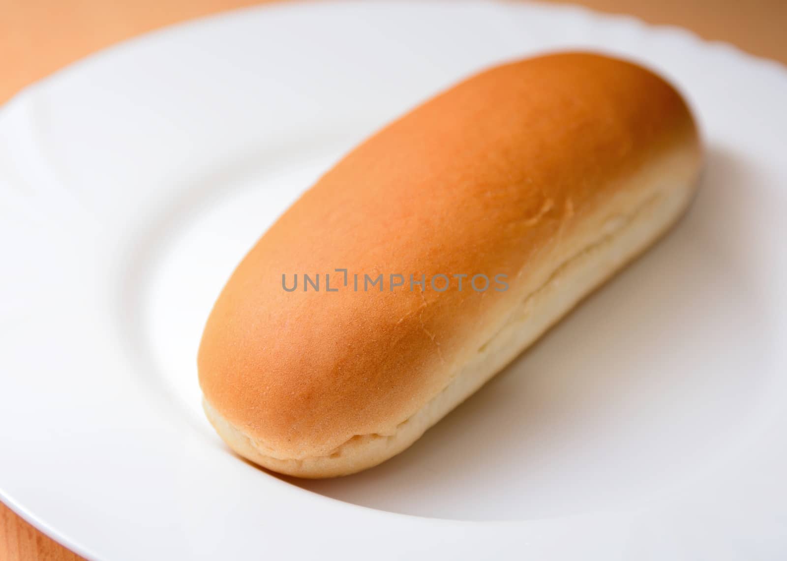 Plain hot dog bun by hamik