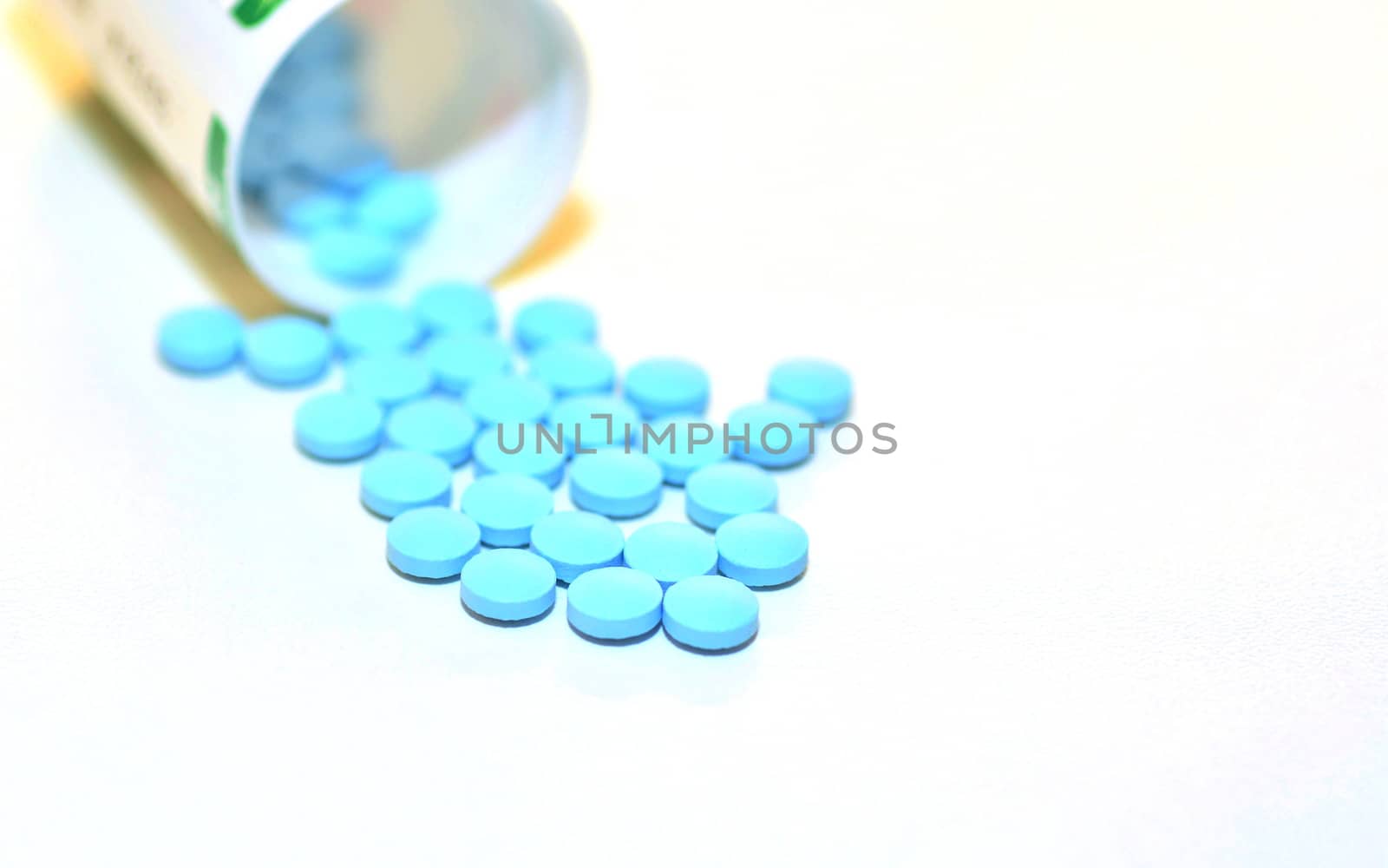 Blue Drug Pills by hamik