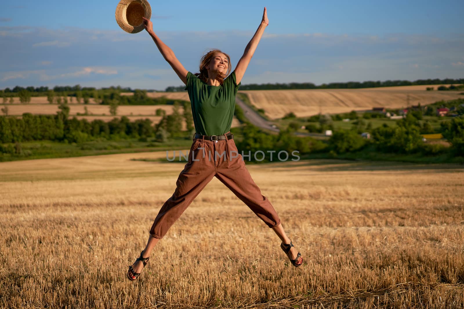 Woman farmer straw hat standing farmland smiling Female agronomist specialist farming agribusiness Happy positive caucasian worker agricultural field by andreonegin
