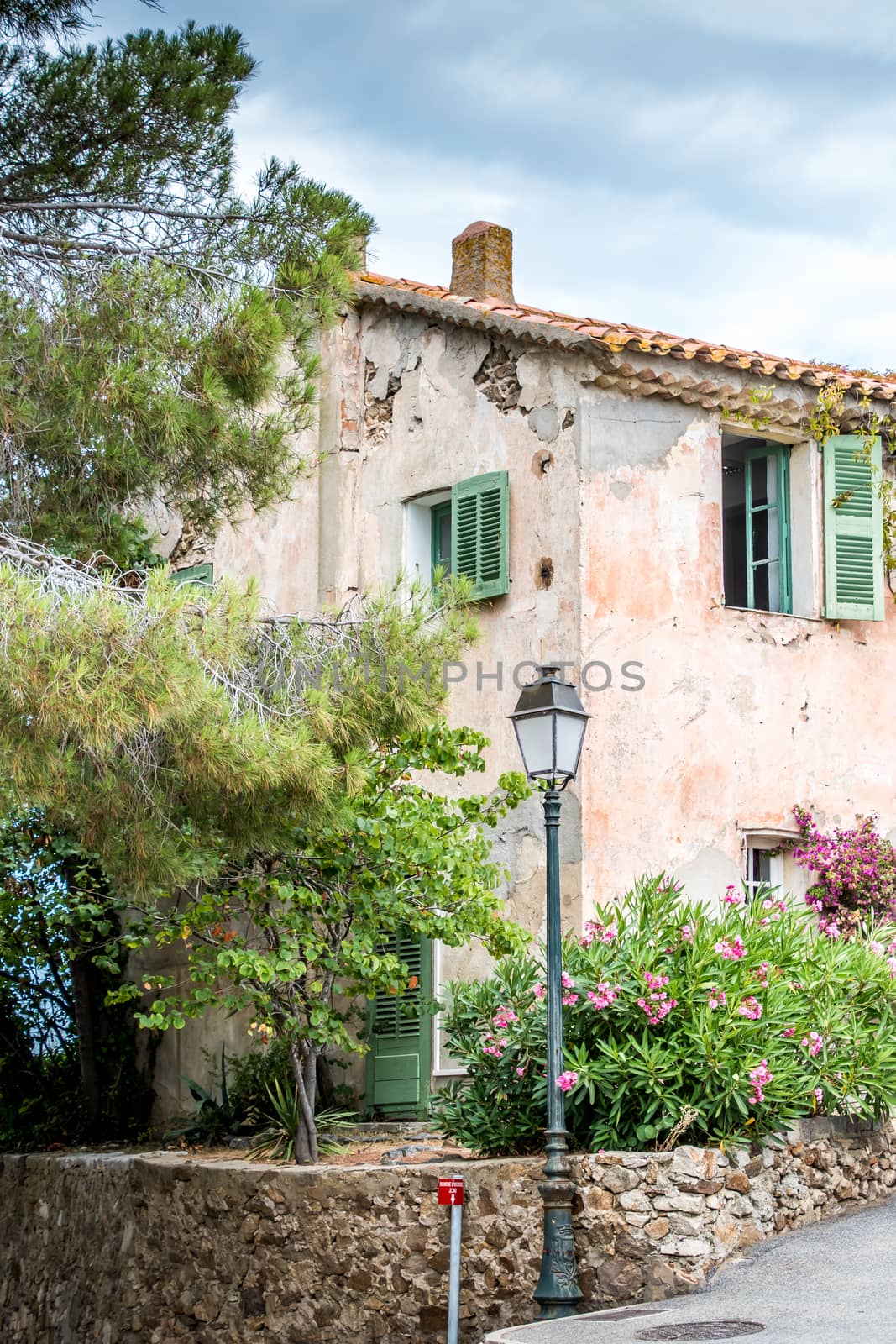 Typical house in the south of France by raphtong