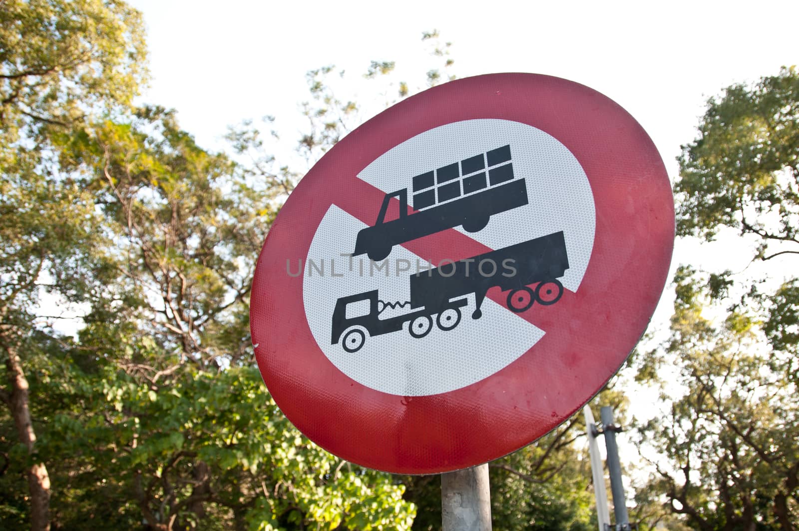 No heavy truck traffic sign pole by eyeofpaul