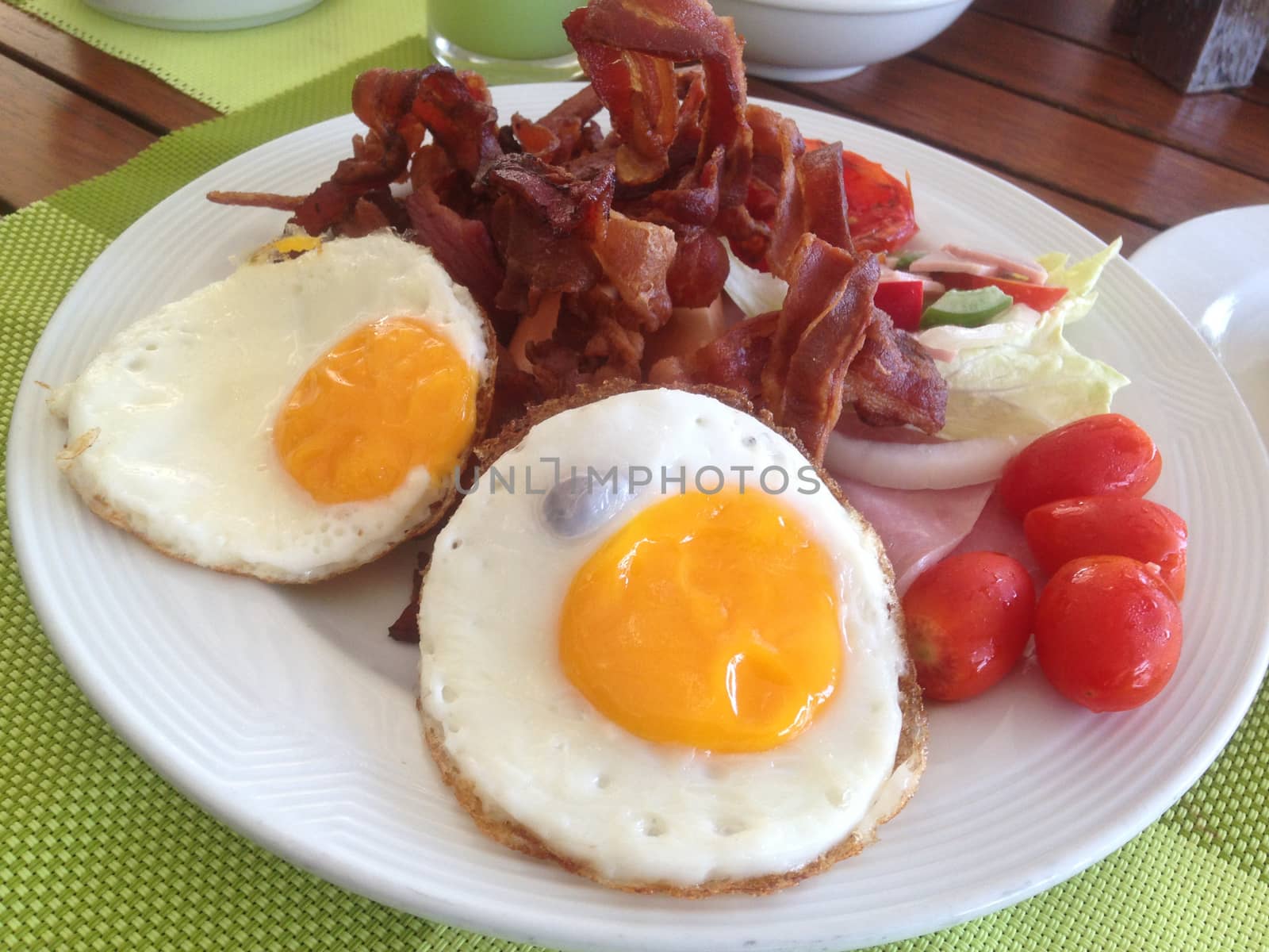 Big continental breakfast by eyeofpaul