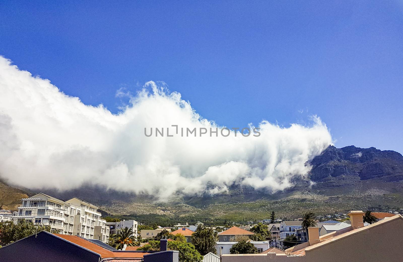 Table Mountain National Park cloudy, an incredible cloud formation. by Arkadij