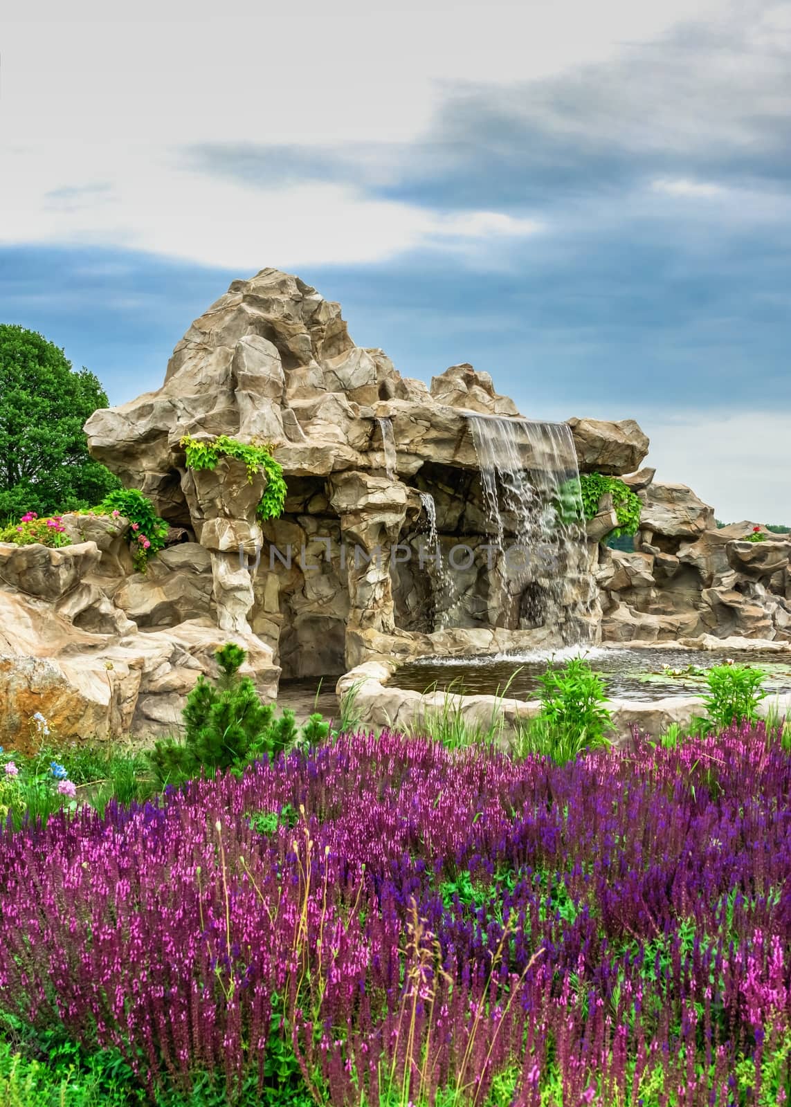 Park Sakura Island in Volodarka village, Ukraine by Multipedia