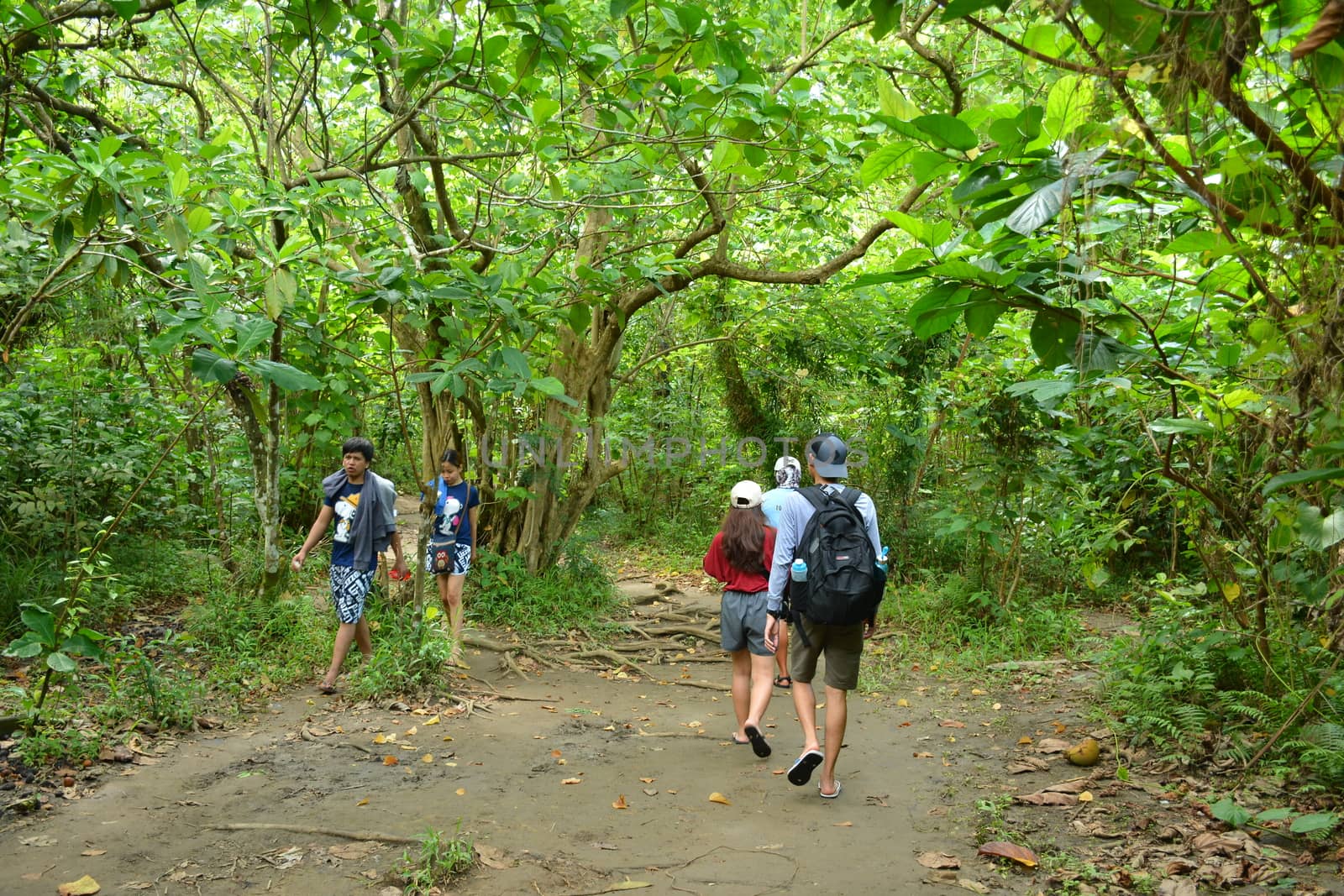 Trail at White beach resort in Aurora, Philippines by imwaltersy