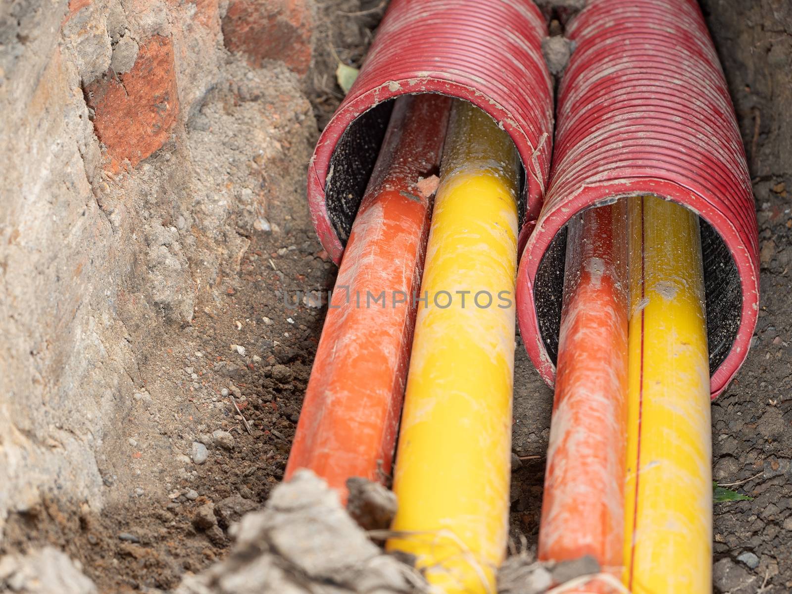 Ground work for the installation of fiber optic cables for telecommunications HIGH-SPEED 