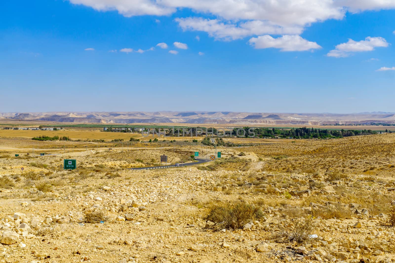 Negev Desert near Sde Boker, with trilingual road signs by RnDmS