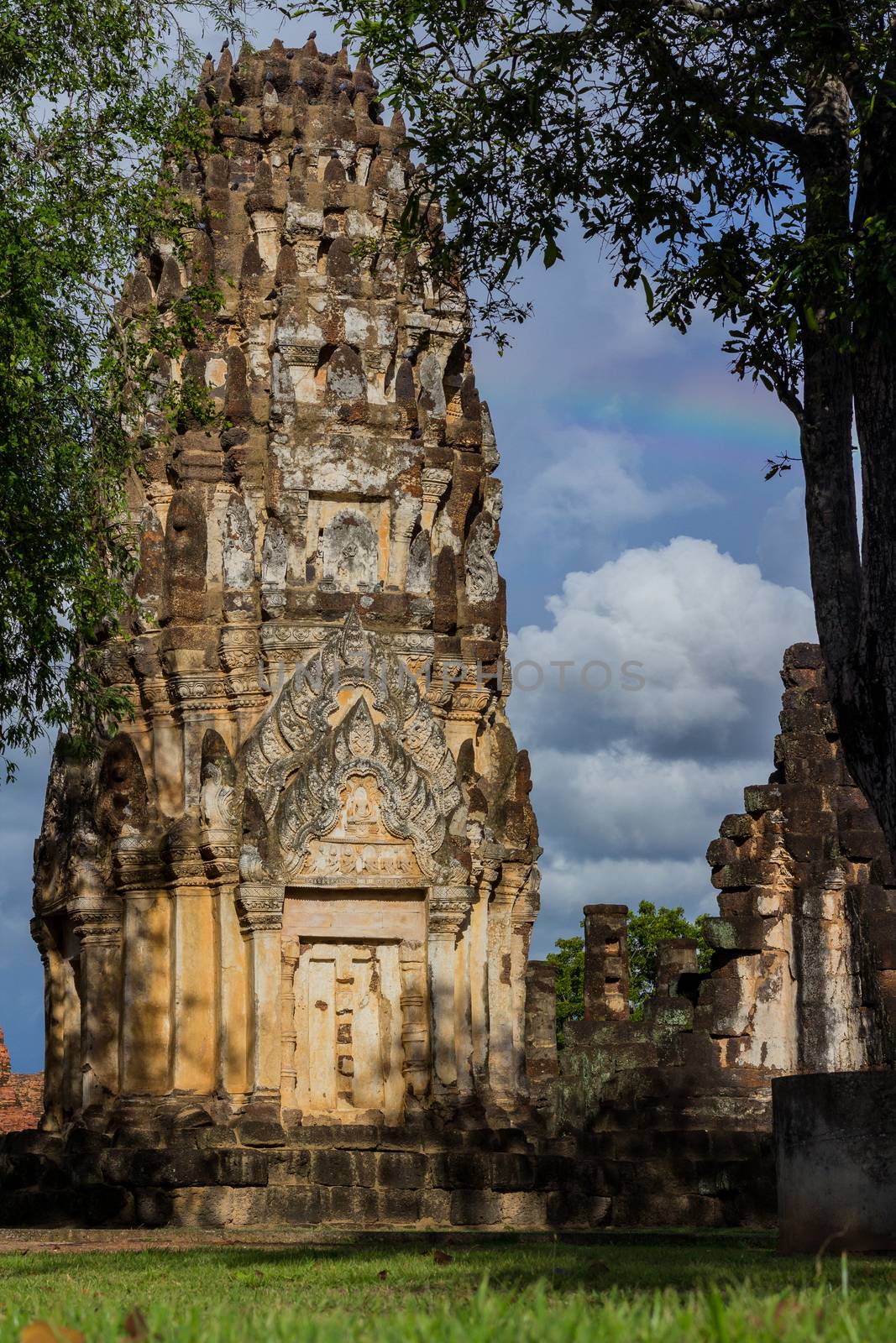 Phra Phai Luang Temple Is a temple for Theravada Buddhist monks Under the Maha Nikai Located in the Sukhothai Historical Park Art is Khmer Bayon style. : SUKHOTHAI,THAILAND - JULY,01,2018