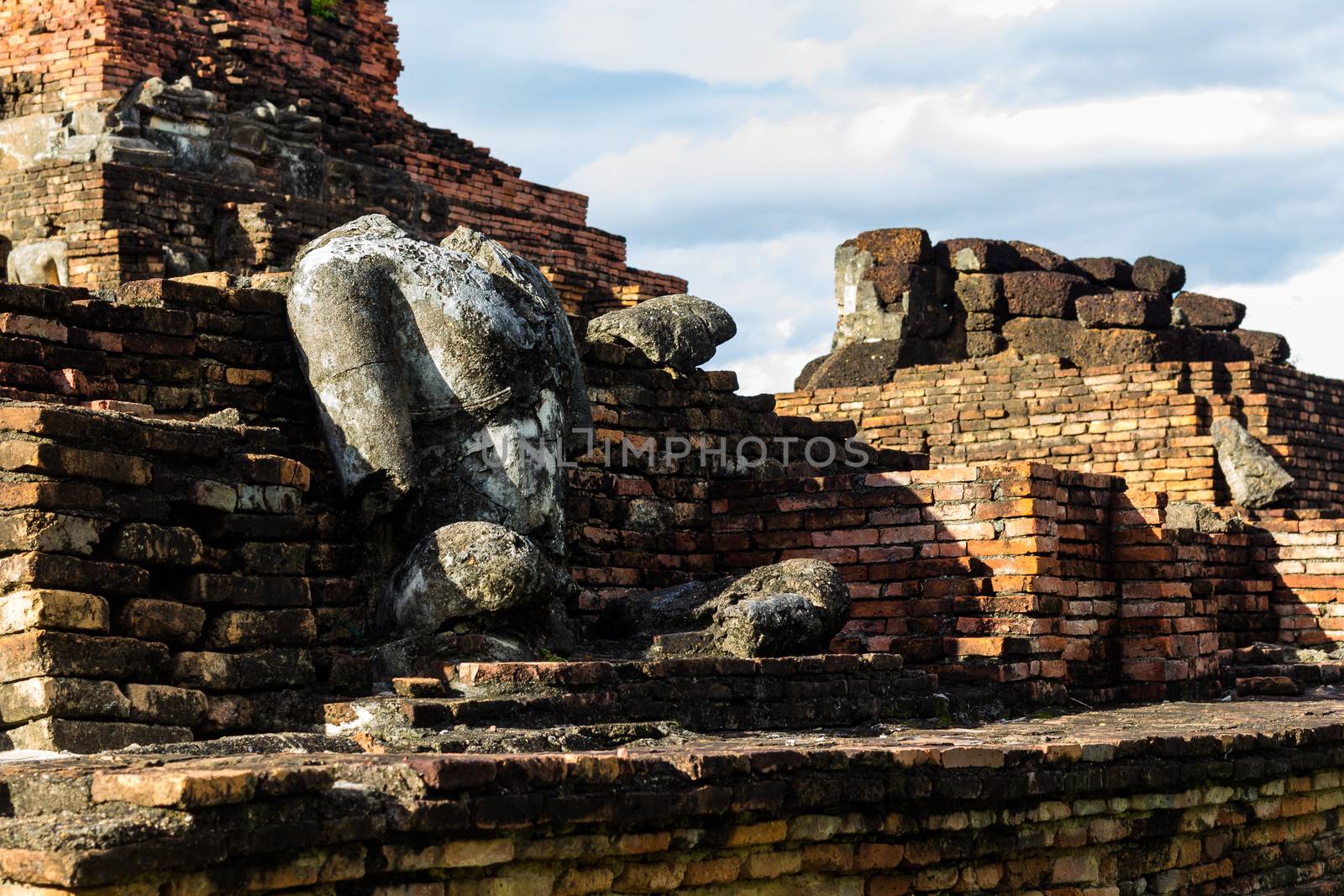 Phra Phai Luang Temple Is a temple. by suthipong