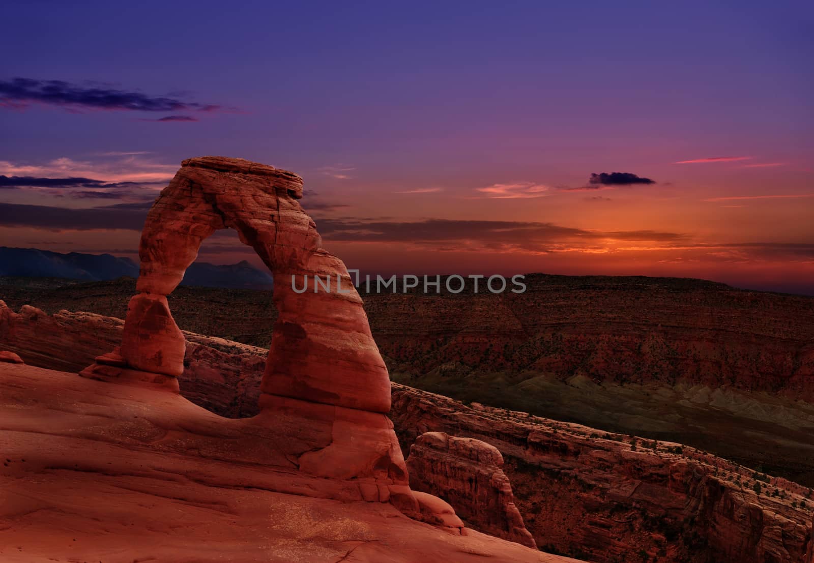 The Delicate Arch at dawn in Arches National Park, Utah, USA.