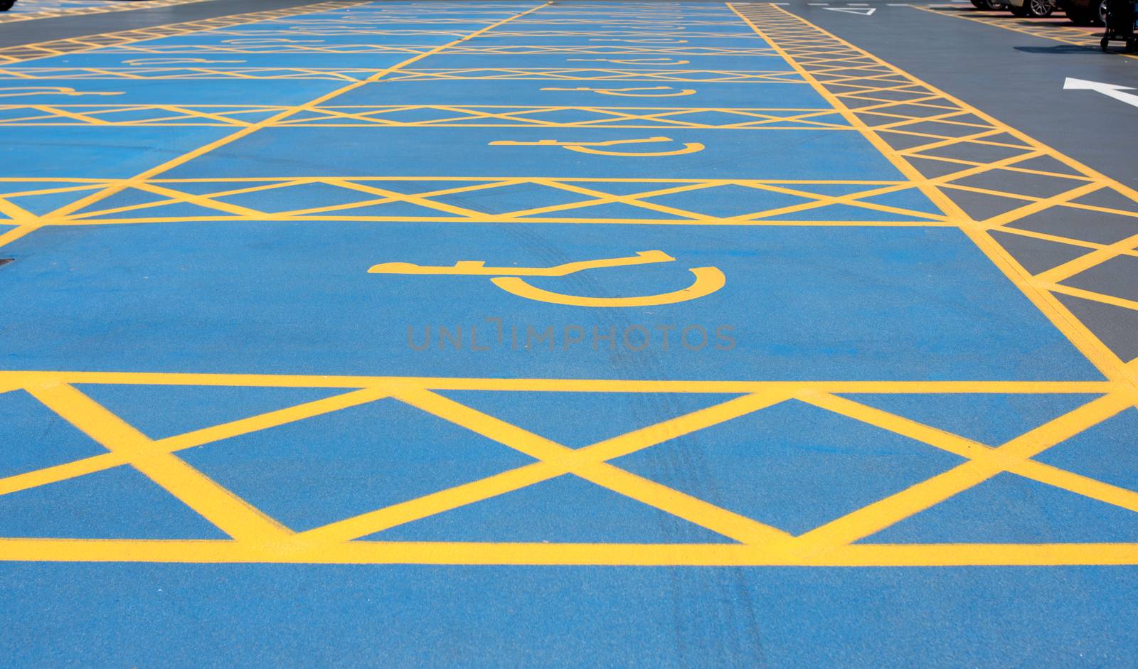 disabled parking yellow and blue sign