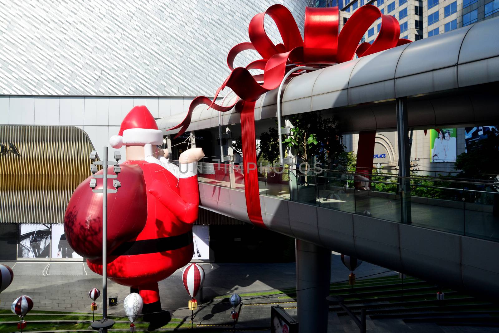 Bangkok Thailand : December 6,2017: The Biggest Santa Claus in South East Asia at  Central Embassy