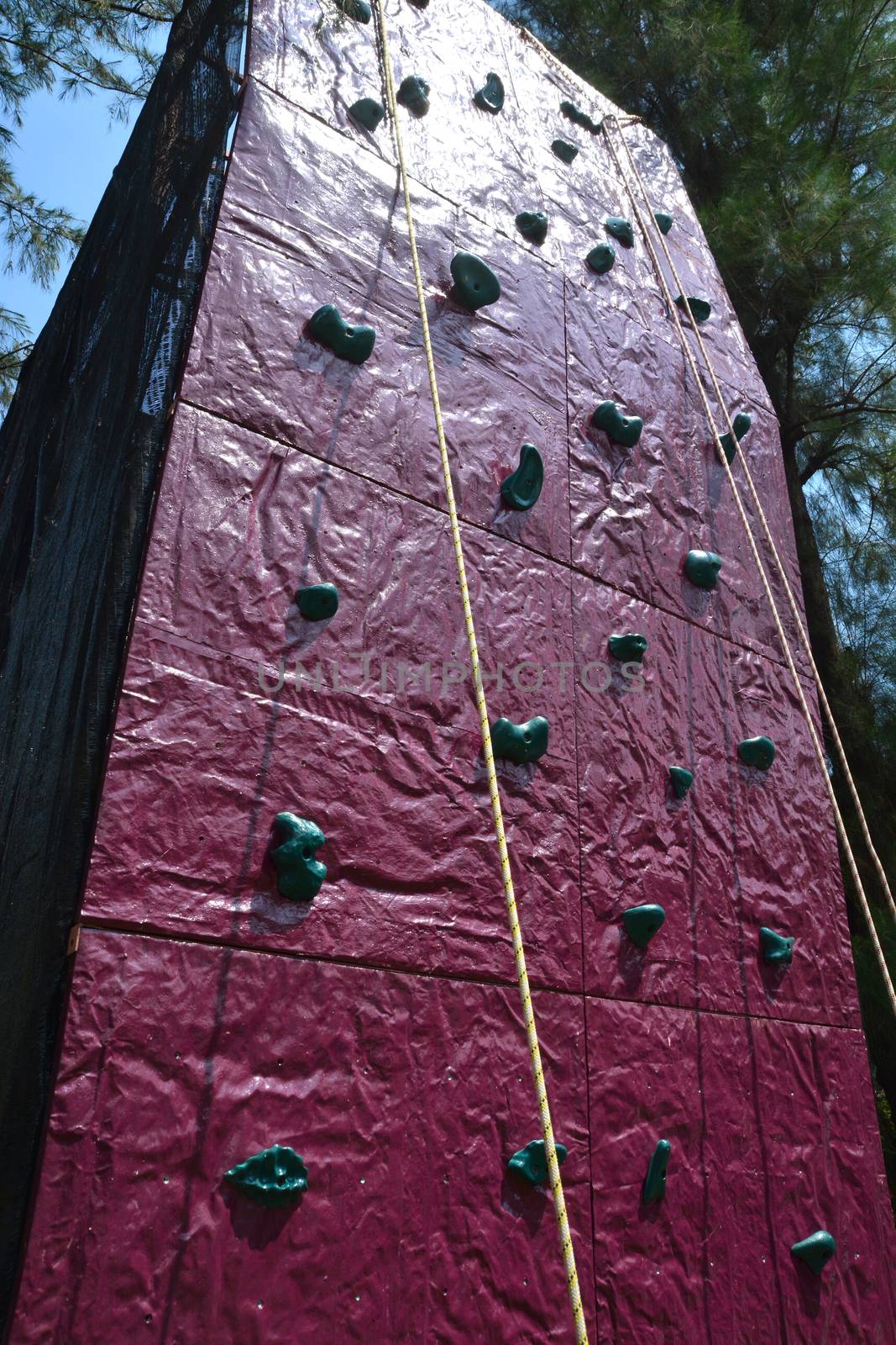 Rock climbing simulation