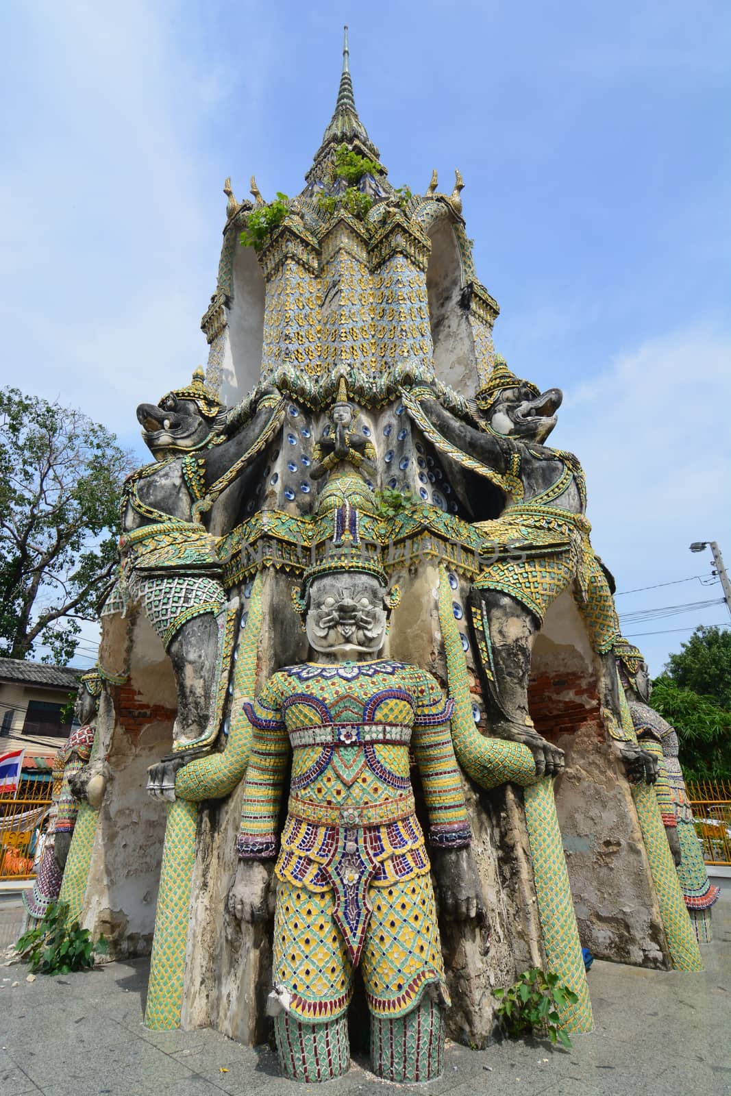 Bell tower antique at Wat Phraya Tham Worawihan , Thonburi , Bangkok, Thailand