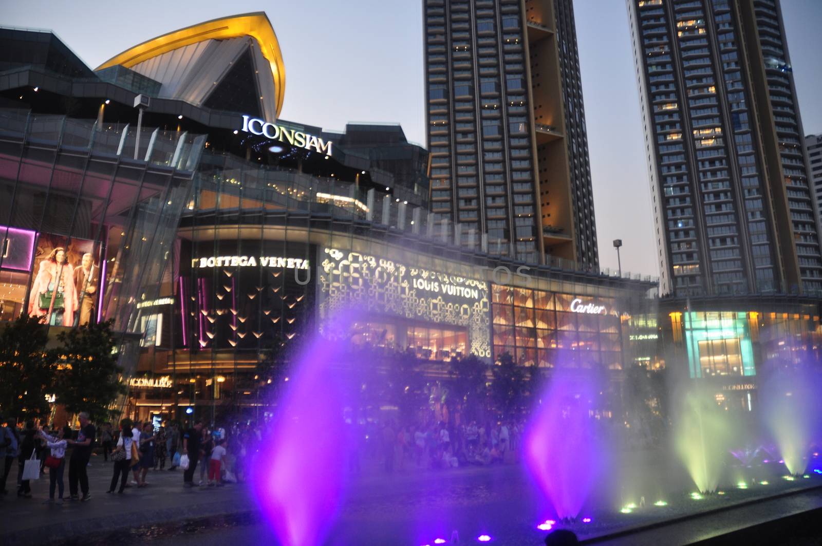 BANGKOK, THAILAND – 10  APRIL 2019: ICONIC Multimedia Water Features the Stretching over 400 metres, the longest water dance in Southeast Asia  of light, colour, sound and multimedia