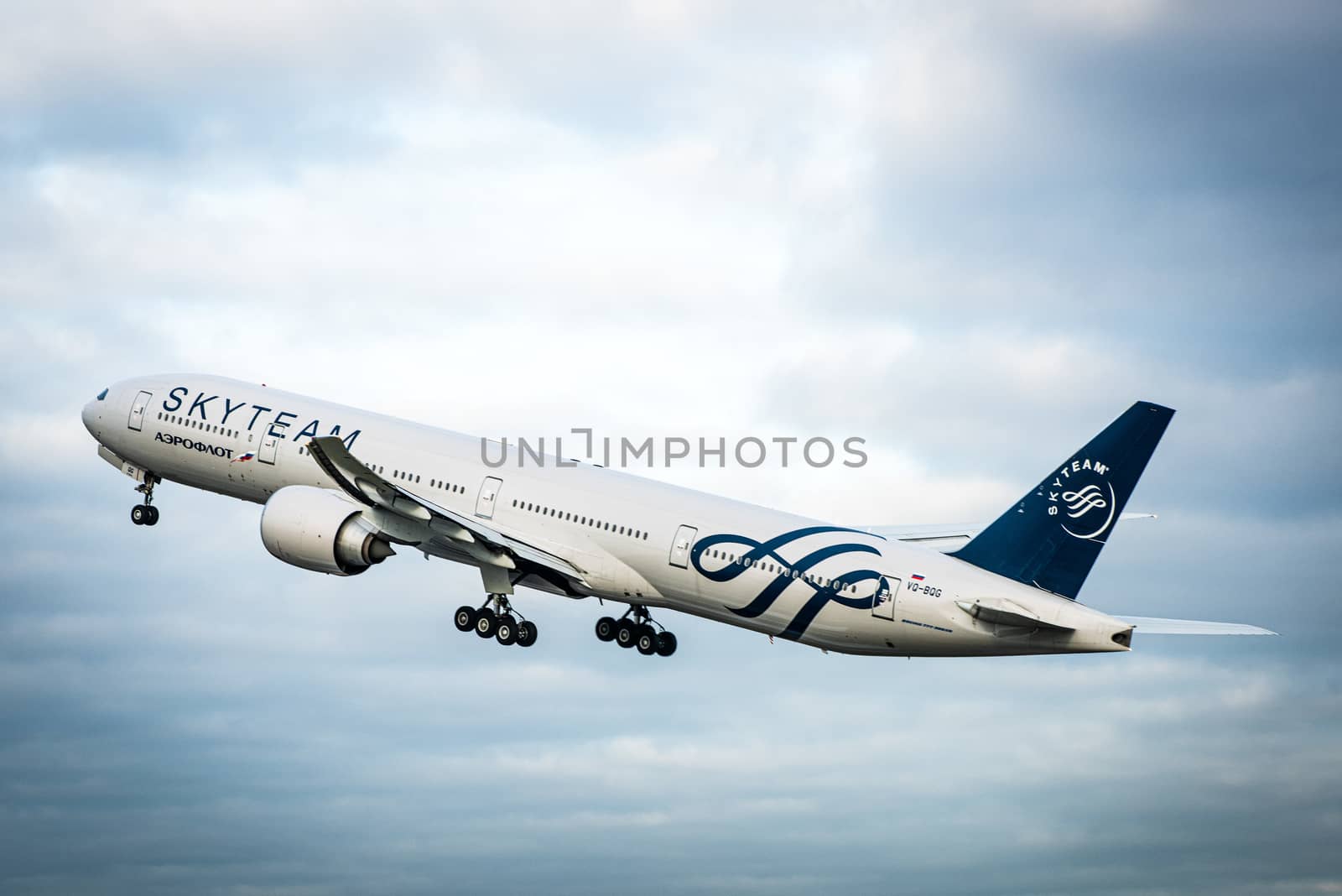 October 29, 2019, Moscow, Russia. Plane 
Boeing 777-300 Aeroflot - Russian Airlines in livery of the international aviation alliance SkyTeam at Sheremetyevo airport in Moscow.